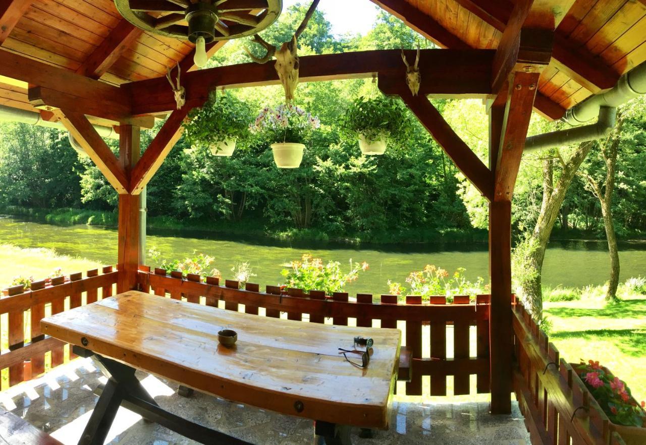Holiday Home Radocaj Slunj Eksteriør bilde