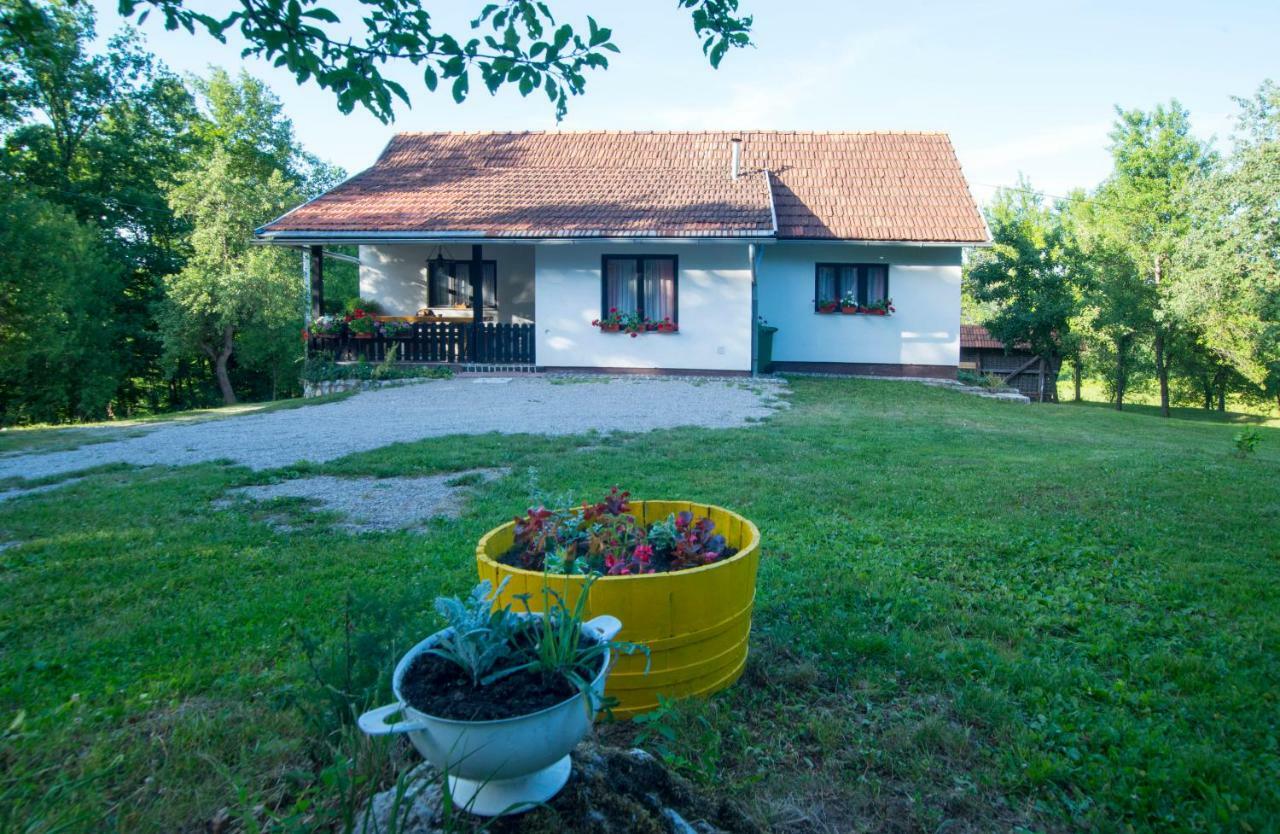 Holiday Home Radocaj Slunj Eksteriør bilde