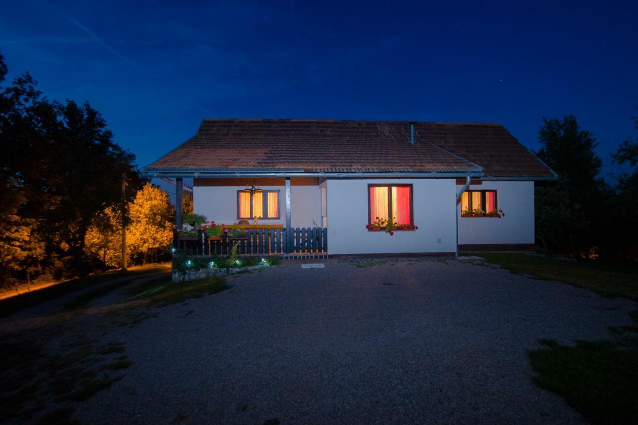 Holiday Home Radocaj Slunj Eksteriør bilde